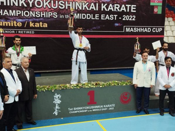 کاراته کار بوکانی مدال طلای مسابقات خاورمیانه(بین الملل) را بدست آورد